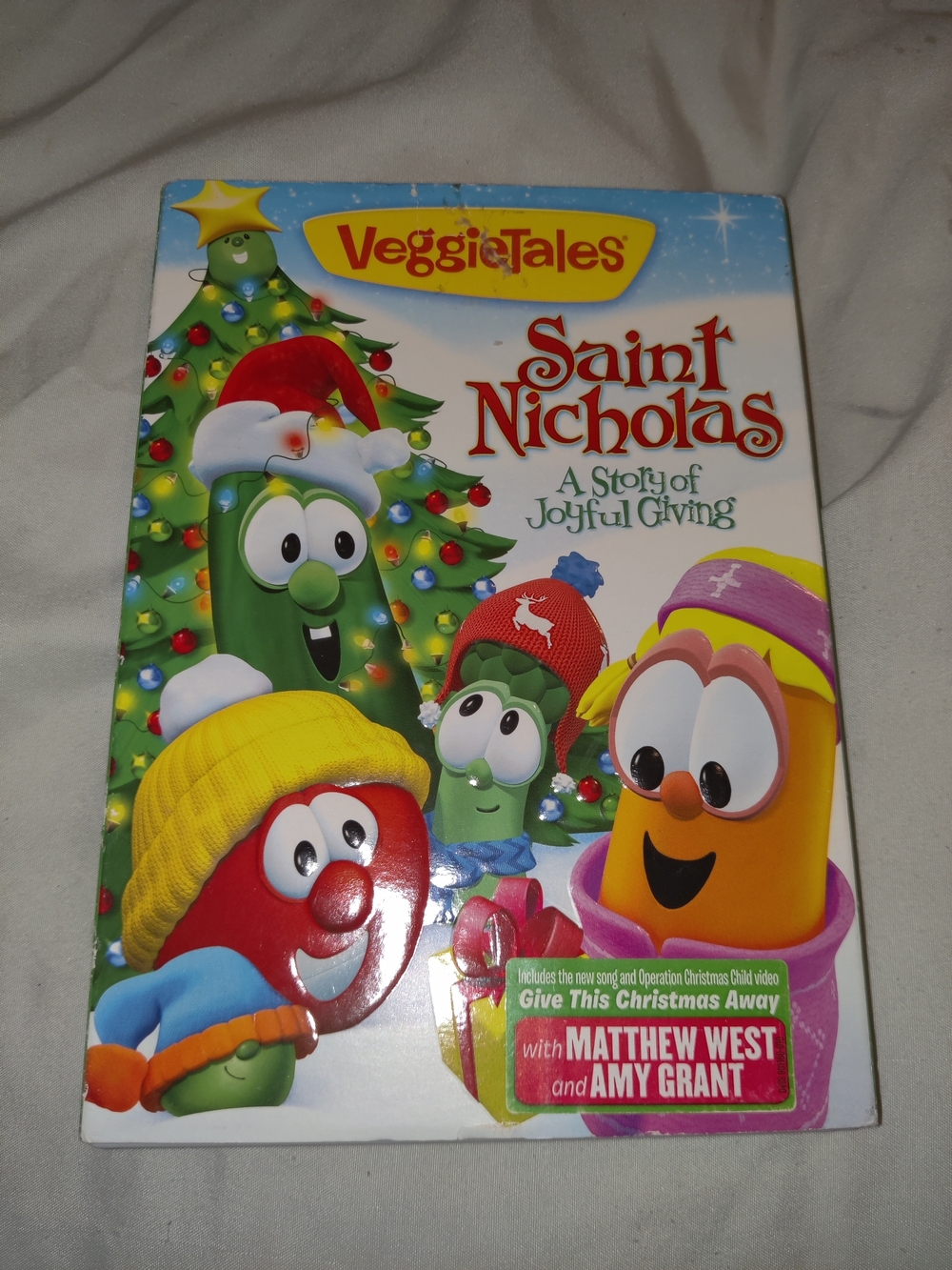 VeggieTales: Saint Nicholas — Holiday Kids DVD (Red, Yellow, Green, Orange)